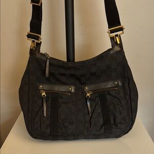 Vintage, GG canvas shoulder bag, Color Black. Used condition.
